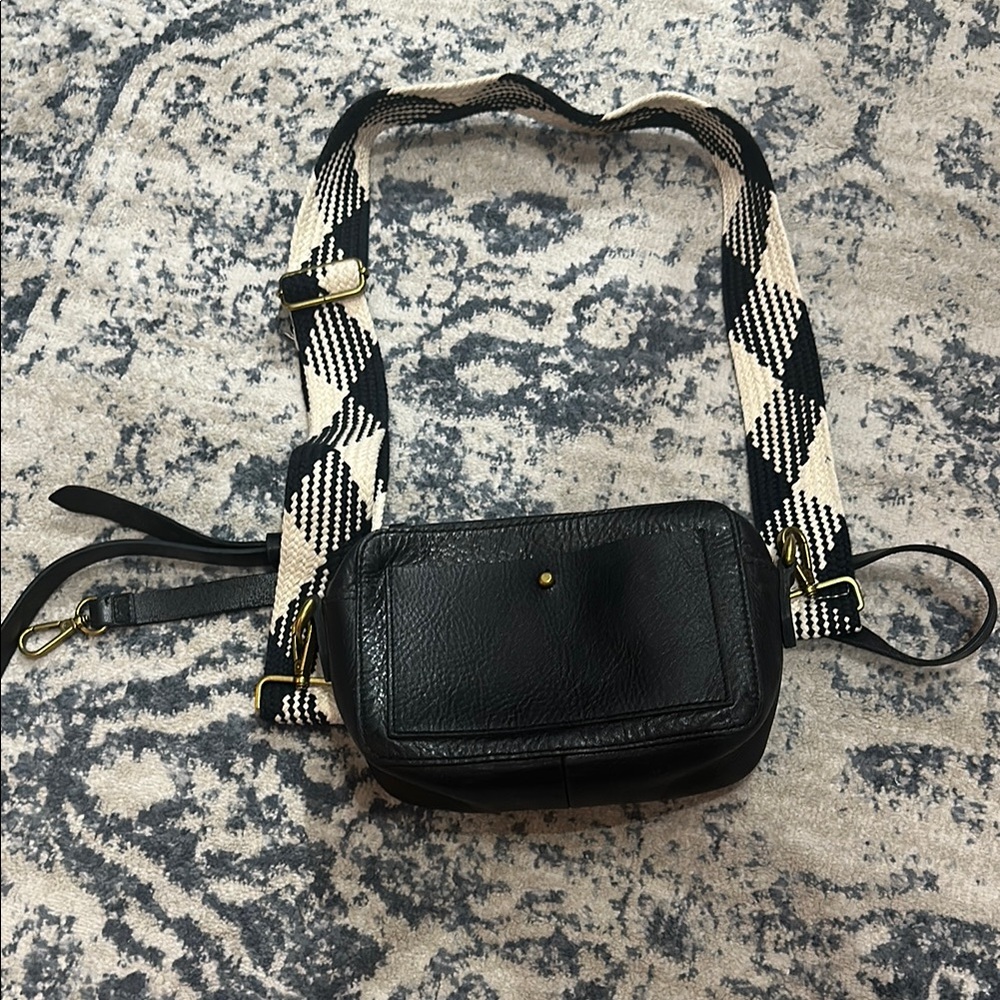 Madewell Black and Cream Crossbody Tranport Camera Bag with Striped Strap